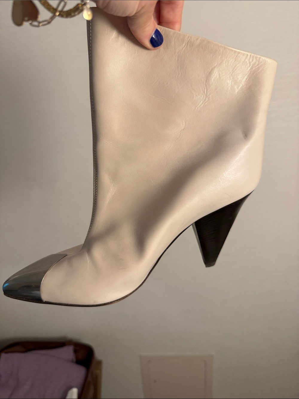 Isabel Marant Cream Leather Ankle Boots with Silver Toe Cap - Picture 3 of 4